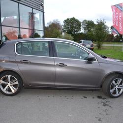 Peugeot 308 II Phase 1 1.6 E-HDI FAP 115CH FELINE 5P occasion - Domalain - photo 3/11