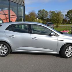 Renault Megane 4 1.5 BLUE DCI 115CH BUSINESS EDC -21N occasion - Domalain - photo 3/11