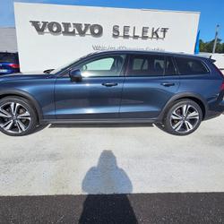 Volvo V60 V60 B4 AWD 197 ch Geartronic 8 Cross Country Pro 5p Saint-Avit