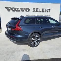 Volvo V60 V60 B4 AWD 197 ch Geartronic 8 Cross Country Pro 5p Saint-Avit