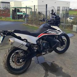 KTM Adventure  Tr&eacute;gueux