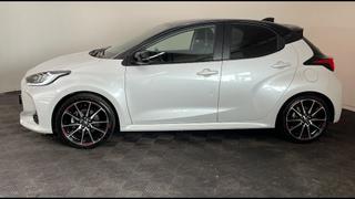 Toyota Yaris  - photo 1