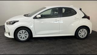 Toyota Yaris  - Business - photo 1