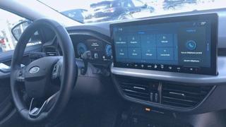 Ford Focus  - Titanium - photo 2