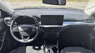 Ford Focus  - Titanium - photo 2
