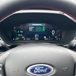 Ford Kuga 2.5 Duratec 180ch Hybrid FlexiFuel ST-Line Powershift Saint-Georges-des-Coteaux