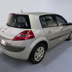 Renault Megane 3 Expression Cou&euml;ron