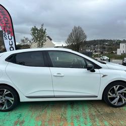 Renault Clio 5 1.6 E-TECH HYBRIDE 145CH RS LINE La Gacilly