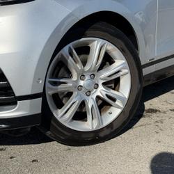 Land Rover Range Rover Velar 3.0D V6 275CH R-DYNAMIC SE AWD BVA Guer