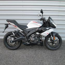 Aprilia Tuono  Auch