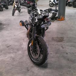 Triumph Speed twin  Arles