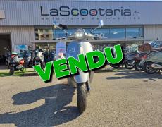 Vespa Primavera Saint-Martin-d'Hères