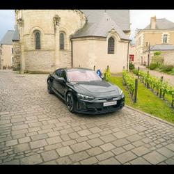Audi e-tron 598ch quattro Beaucouz&eacute;