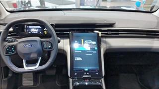Ford Explorer  - photo 4