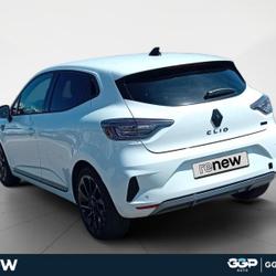 Renault Clio 5 1.6 E-Tech 145ch full hybrid esprit Alpine - 24 N&icirc;mes