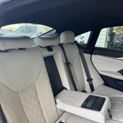 BMW i4 eDrive40 340ch M Sport Beaucouz&eacute;