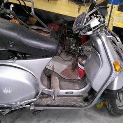 Autres Piaggio  Arles