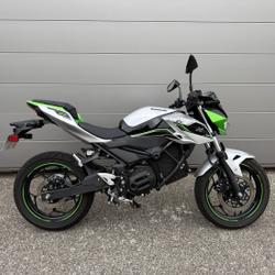 Kawasaki Z  Saint-Martin-d'H&egrave;res