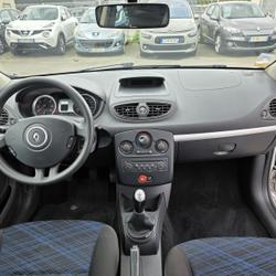 Renault Clio 3 Expression Cou&euml;ron