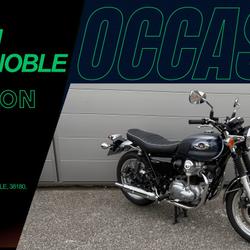 Kawasaki W 800  Saint-Martin-d'H&egrave;res