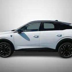 Peugeot 3008 1.2 HYBRID 145 E-DCS6 GT Belleville-en-Beaujolais