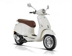 Vespa Primavera Paris 13e Arrondissement