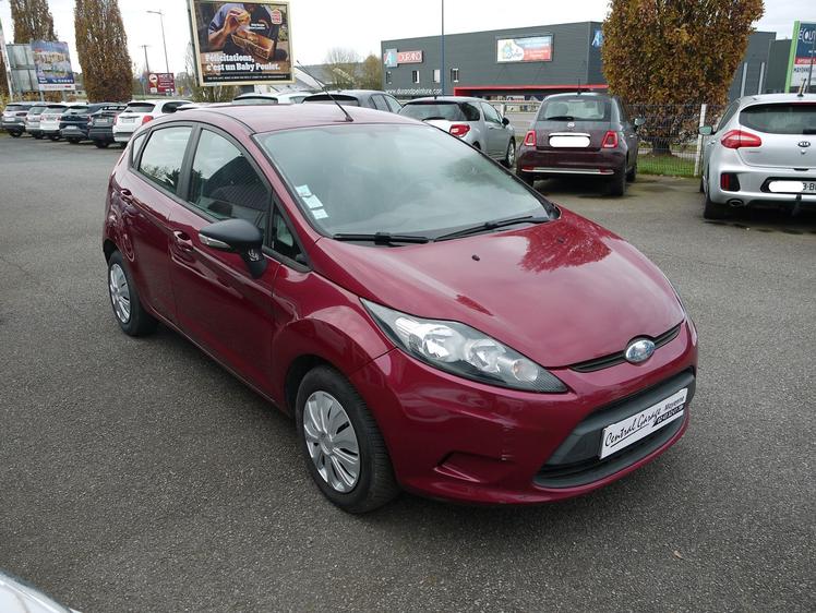 Ford Fiesta  - Trend - 5 990 €