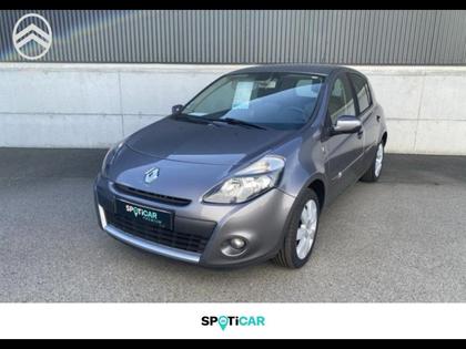 Renault Clio 3 - 1.5 dCi 90ch XV de France eco² 5p - 7 990 €
