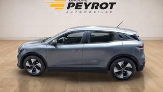 Renault Megane E-Tech  - photo 2
