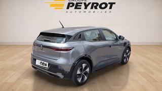 Renault Megane E-Tech  - photo 4