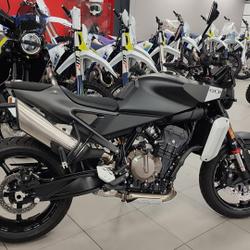 Husqvarna Svartpilen  Libourne