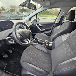 Peugeot e-2008 1.2 82ch Style TVA RECUPERABLE Saint-L&eacute;ger-de-Lini&egrave;res