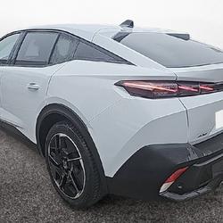 Peugeot 408 GT  Hybrid 145 e-DCS6 H&eacute;nin-Beaumont