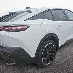 Peugeot 408 GT  Hybrid 145 e-DCS6 H&eacute;nin-Beaumont