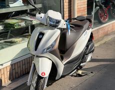 Piaggio Medley Paris 13e Arrondissement