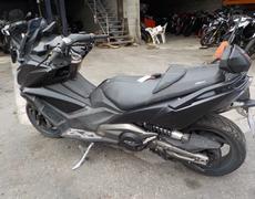 Kymco AK 550 Arles