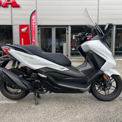 Honda Forza  Saint-Martin-d'H&egrave;res