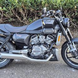 Hyosung GV 125  Dommartin-l&egrave;s-Toul