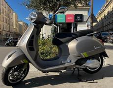 Vespa GTS Paris 12e Arrondissement