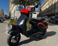 Vespa GT Paris 12e Arrondissement