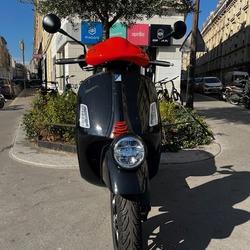 Vespa GT  Paris 12e Arrondissement