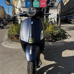 Vespa Primavera  Paris 12e Arrondissement