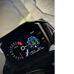 Suzuki GSXS  Ploeren