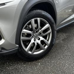 Lexus NX 300H 2WD LUXE Guer