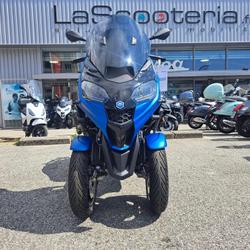 Piaggio MP3  Saint-Martin-d'H&egrave;res