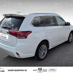 Mitsubishi Outlander 2.4l Twin Motor 4WD Instyle Saint-Quentin