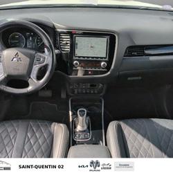 Mitsubishi Outlander 2.4l Twin Motor 4WD Instyle Saint-Quentin