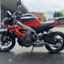 Aprilia Tuono  Gleiz&eacute;