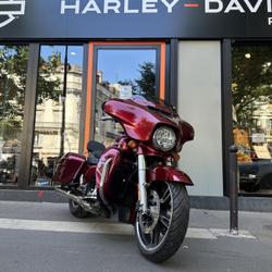 Harley Davidson Street Glide  Paris 11e Arrondissement