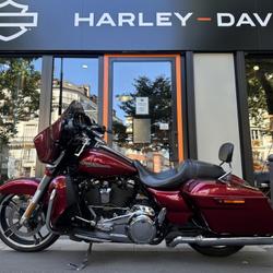 Harley Davidson Street Glide  Paris 11e Arrondissement